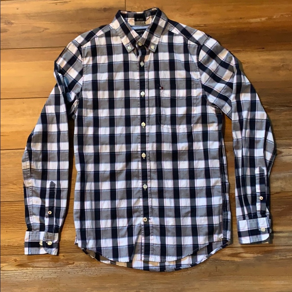 Tommy Hilfiger Men’s Button-Down
